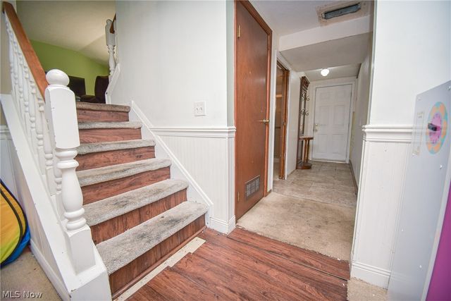 816 Bennett Drive, Elyria, OH 44035