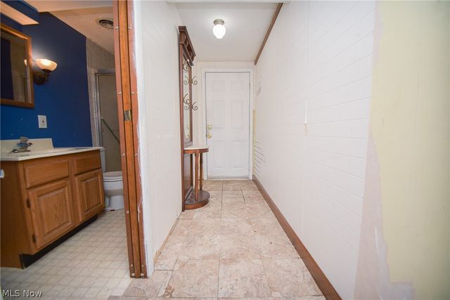 816 Bennett Drive, Elyria, OH 44035