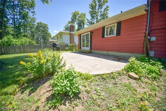 816 Bennett Drive, Elyria, OH 44035