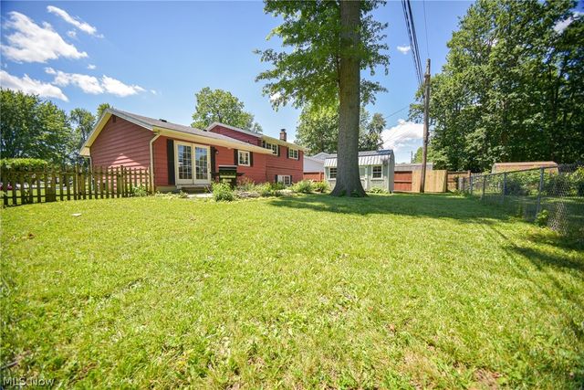 816 Bennett Drive, Elyria, OH 44035