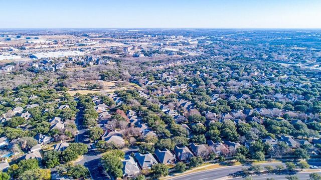 1901 Dapplegrey LN, Austin, TX 78727