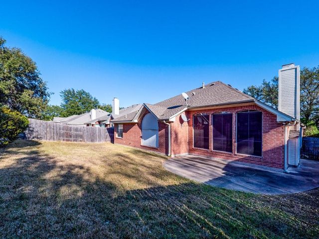 1901 Dapplegrey LN, Austin, TX 78727
