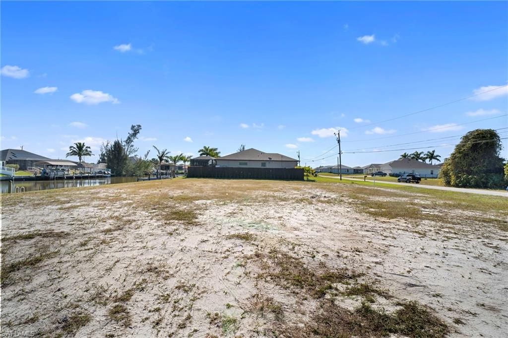 2347 36th PL, CAPE CORAL, FL 33993 — photo 5