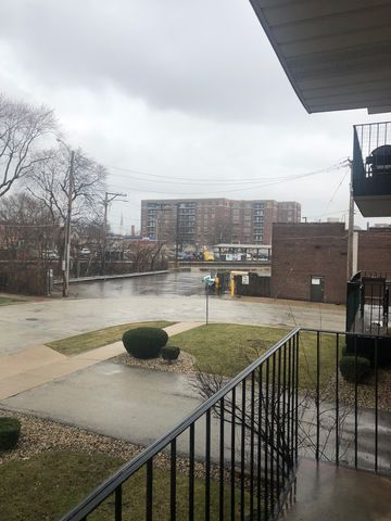205 W Miner Street 106, Arlington Heights, IL 60005