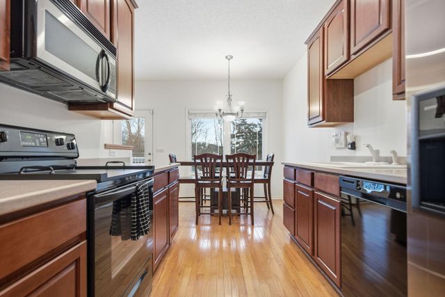 9796 Cupola Lane, Eden Prairie, MN 55347