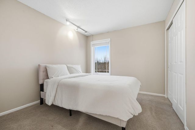 9796 Cupola Lane, Eden Prairie, MN 55347