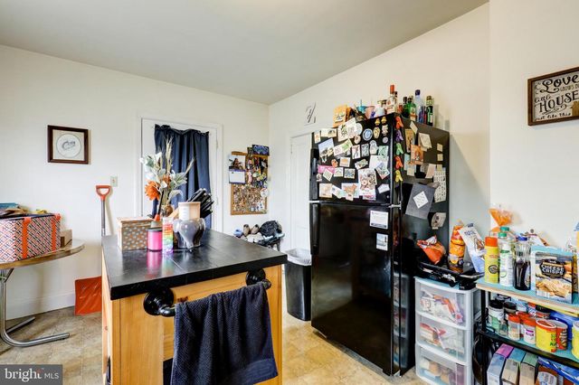 354 E MAIN ST, New Holland, PA 17557