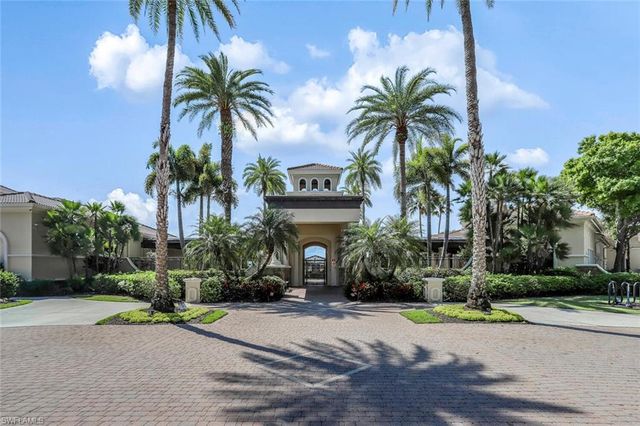 2391 Butterfly Palm DR, Naples, FL 34119