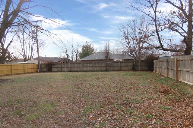 233 S Lulwood Avenue, Springfield, MO 65802