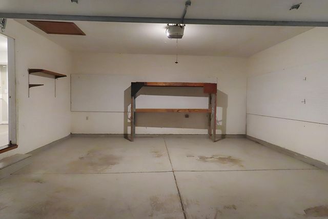 233 S Lulwood Avenue, Springfield, MO 65802