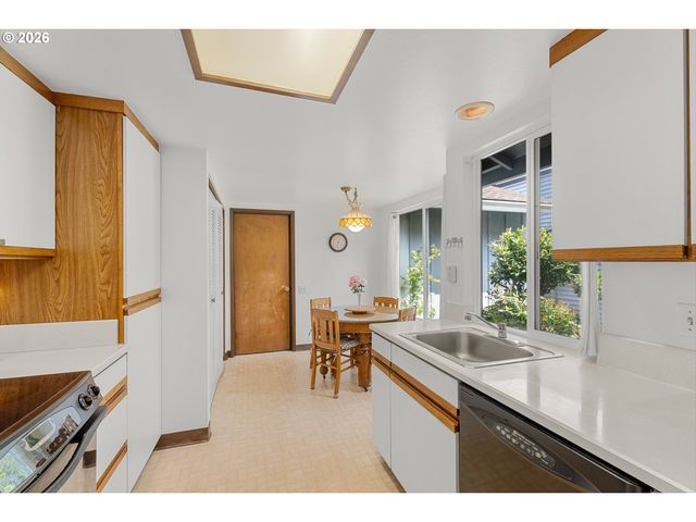 9420 Sw BRENTWOOD Pl, Tigard, OR 97224