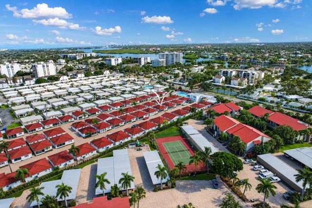 6154 MIDNIGHT PASS ROAD VILLA4C, Sarasota, FL 34242