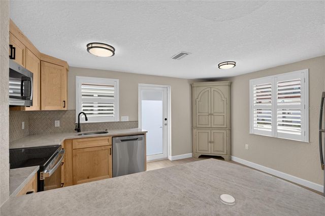6154 MIDNIGHT PASS ROAD VILLA4C, Sarasota, FL 34242