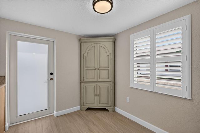 6154 MIDNIGHT PASS ROAD VILLA4C, Sarasota, FL 34242
