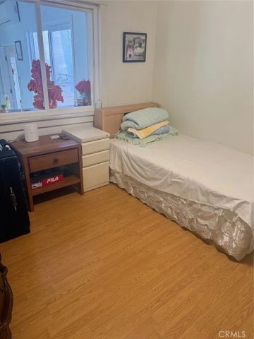 122 E Park, Ontario, CA 91761