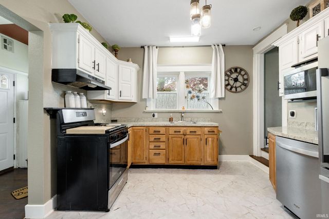 207 Myrtle Street, Elkhart, IN 46514