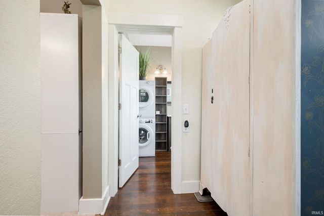 207 Myrtle Street, Elkhart, IN 46514