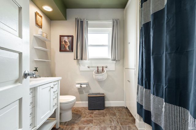 207 Myrtle Street, Elkhart, IN 46514