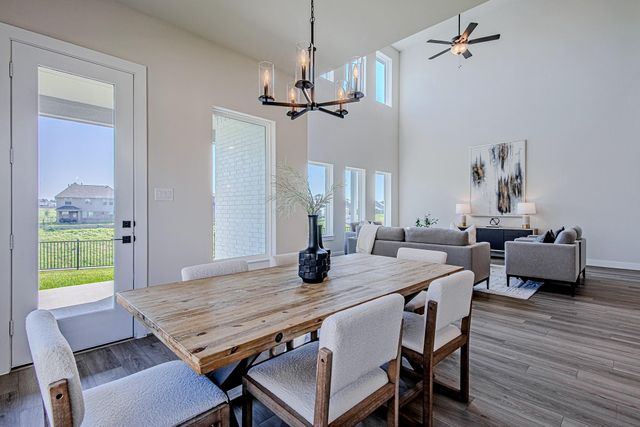 220 Waterstone Drive, Montgomery, TX 77356