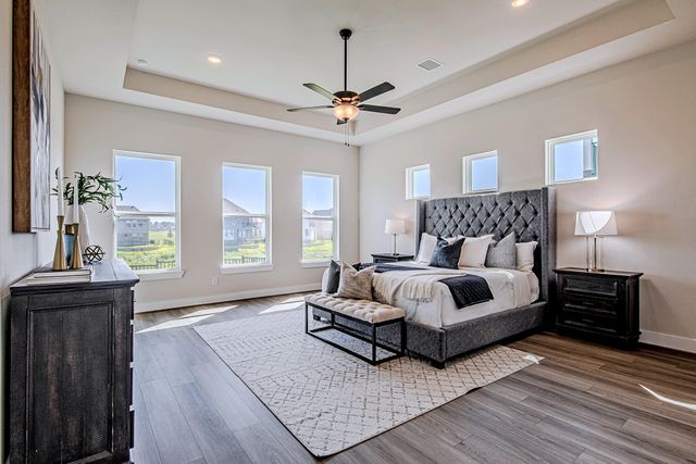 220 Waterstone Drive, Montgomery, TX 77356