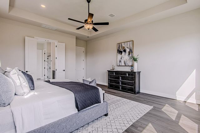 220 Waterstone Drive, Montgomery, TX 77356