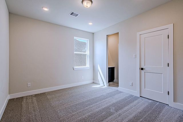 220 Waterstone Drive, Montgomery, TX 77356