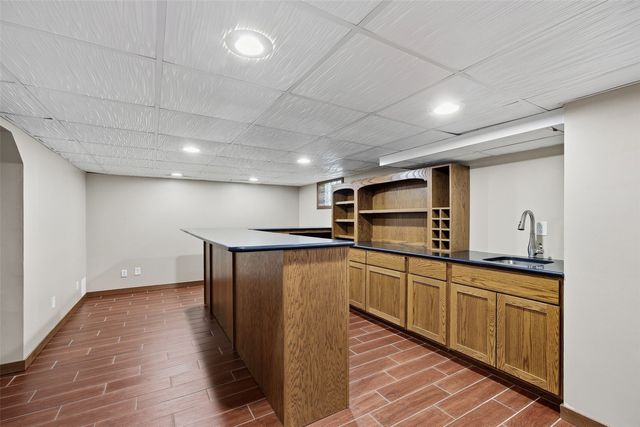 216 17th Street NE, Cedar Rapids, IA 52402