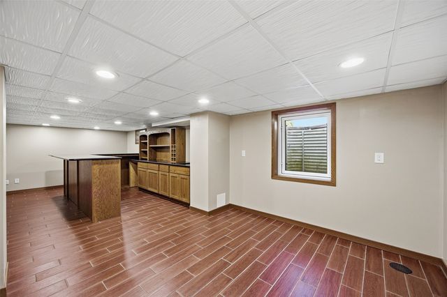 216 17th Street NE, Cedar Rapids, IA 52402