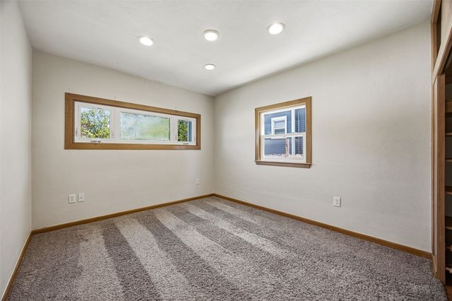 216 17th Street NE, Cedar Rapids, IA 52402