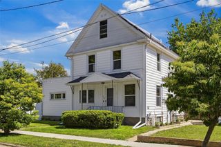 216 17th Street NE, Cedar Rapids, IA 52402