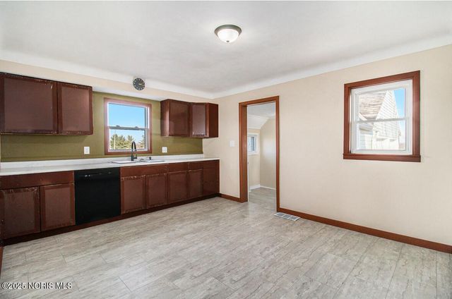 11977 County Road J, Montpelier, OH 43543