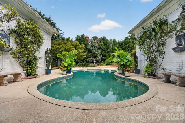 3747 Moorland Drive, Charlotte, NC 28226