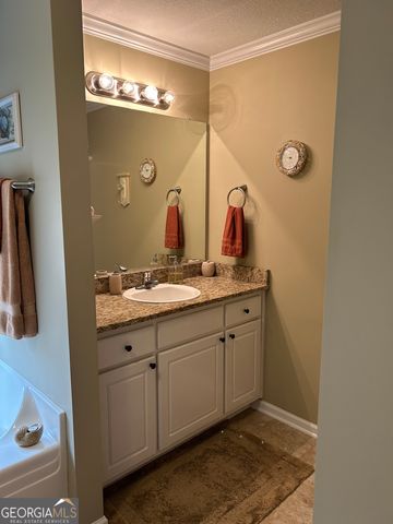 950 John Lovelace Road, Lagrange, GA 30241