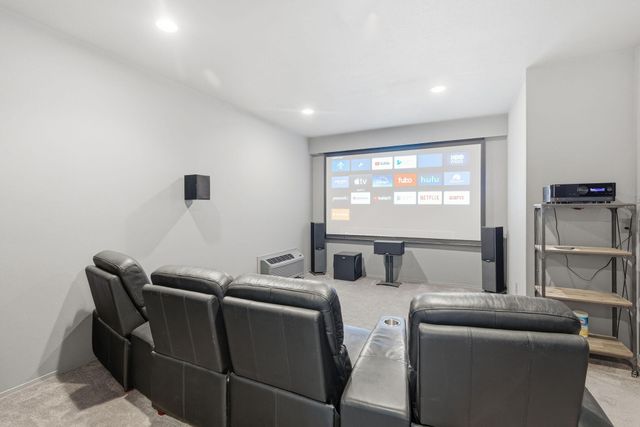 444 Sheraton Drive, Williams, OR 97544