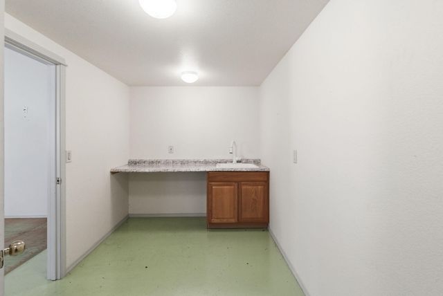 444 Sheraton Drive, Williams, OR 97544