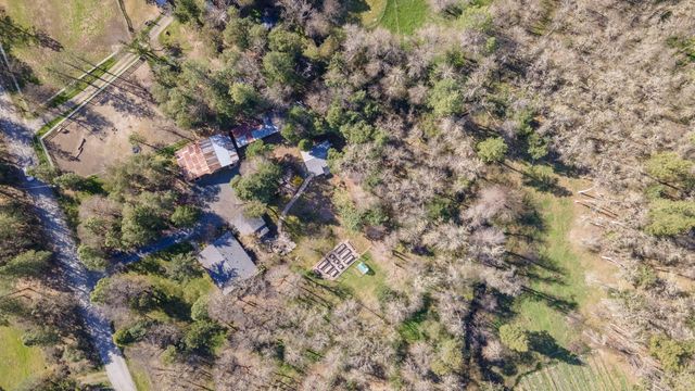 444 Sheraton Drive, Williams, OR 97544