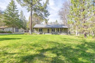 444 Sheraton Drive, Williams, OR 97544