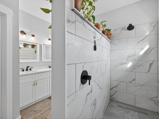 10139 Ashley Ln, Bon Aqua, TN 37025