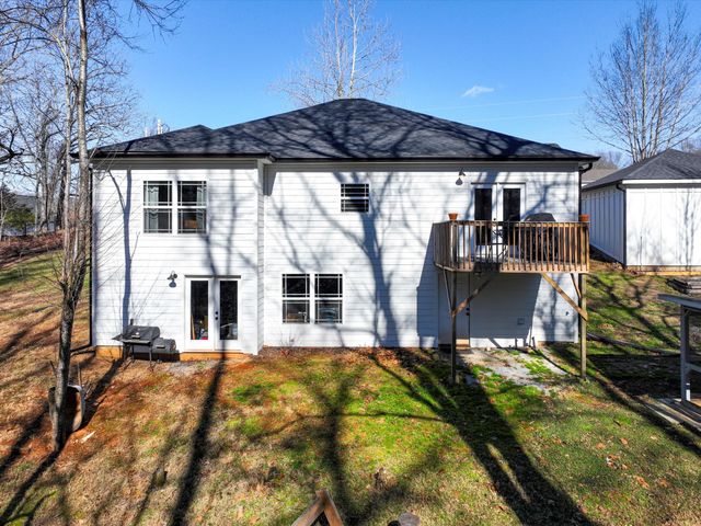 10139 Ashley Ln, Bon Aqua, TN 37025