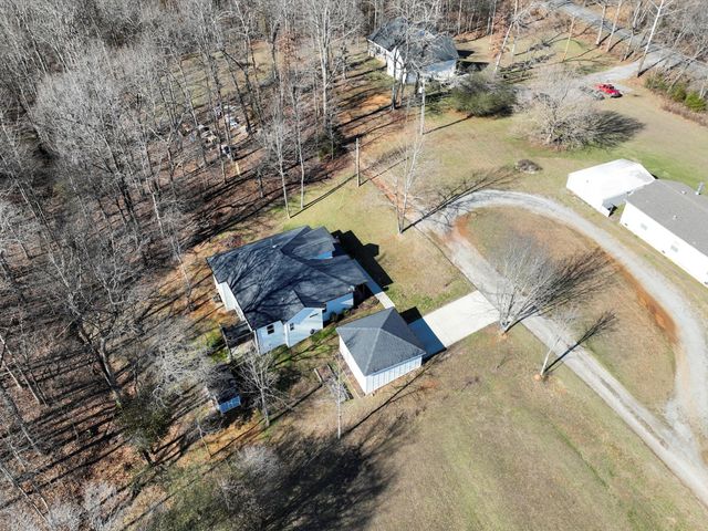10139 Ashley Ln, Bon Aqua, TN 37025