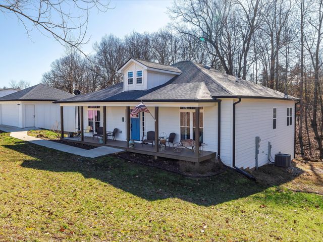 10139 Ashley Ln, Bon Aqua, TN 37025