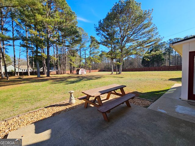 611 Lora Smith Road, Newnan, GA 30265