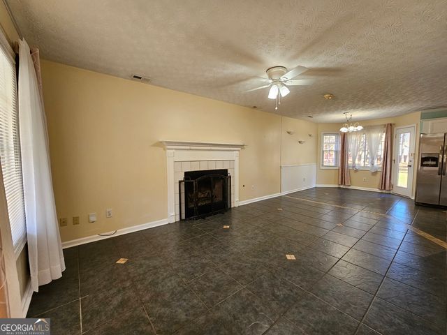 611 Lora Smith Road, Newnan, GA 30265