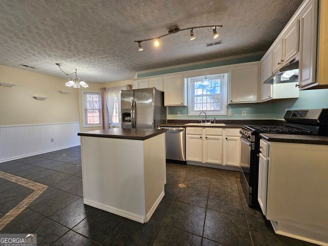 611 Lora Smith Road, Newnan, GA 30265