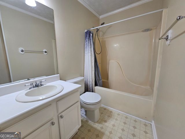 611 Lora Smith Road, Newnan, GA 30265