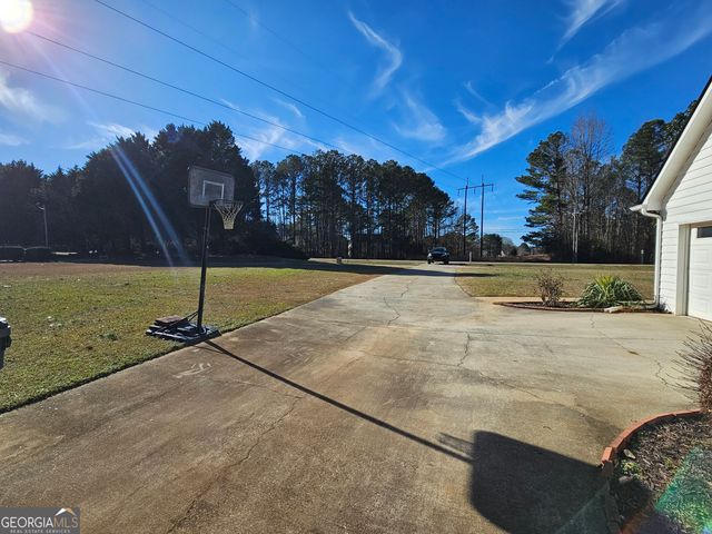 611 Lora Smith Road, Newnan, GA 30265