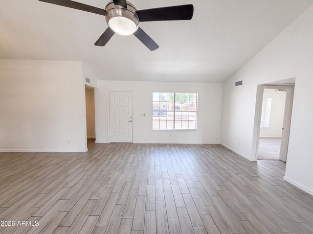 6915 W CHERRY HILLS Drive, Peoria, AZ 85345