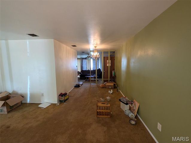 1315 Hendrick Drive, St Louis, MO 63135