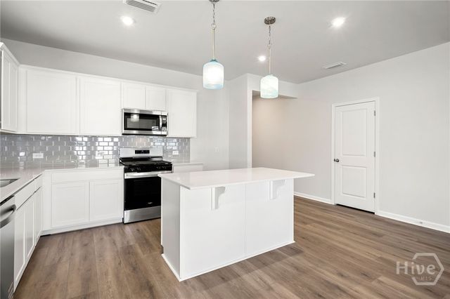 81 Liko Lane, Richmond Hill, GA 31324