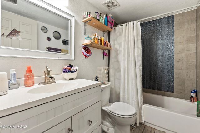 2080 W Brittain Drive, Tucson, AZ 85705